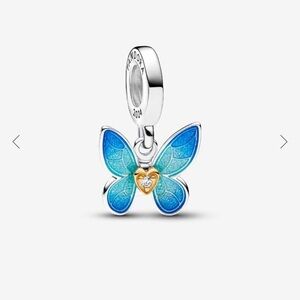 🌸 Pandora 🌸 2024 Butterfly dangle charm